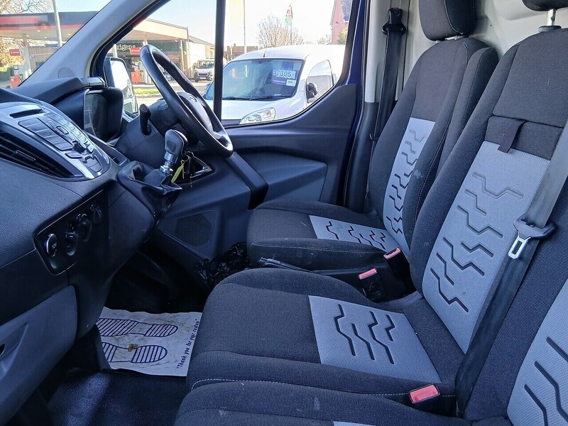 Ford 2.2 TDCi 290 Limited Panel Van 5dr Diesel Manual L2 H1 (186 g/km, 123 bhp)