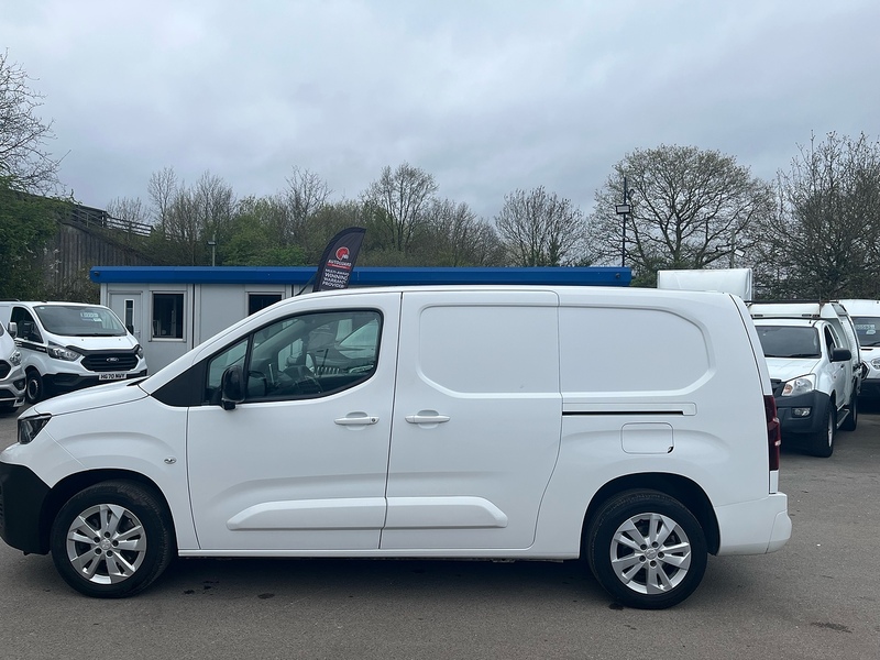 Peugeot 1.5 BlueHDi 950 Asphalt Premium Long Panel Van 6dr Diesel EAT8 LWB Euro 6 (s/s) (130 bhp)