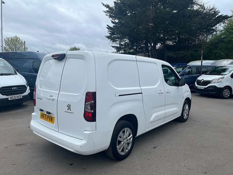 Peugeot 1.5 BlueHDi 950 Asphalt Premium Long Panel Van 6dr Diesel EAT8 LWB Euro 6 (s/s) (130 bhp)