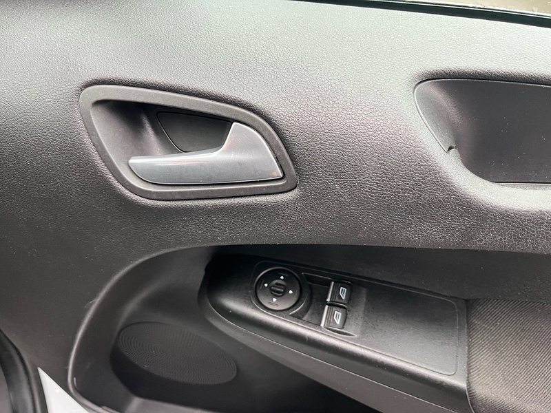 Ford 1.0 EcoBoost Limited Panel Van 5dr Petrol Manual L1 Euro 6 (100 ps)