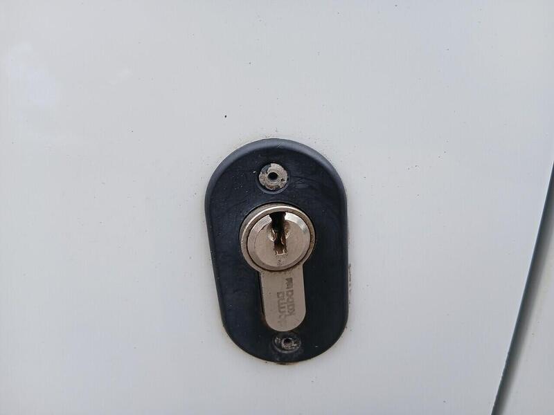 Volkswagen 2.0 TDI CR35 BlueMotion Tech Trendline Panel Van 5dr Diesel Manual FWD MWB High Roof Euro 6 (s/s) (140 ps)