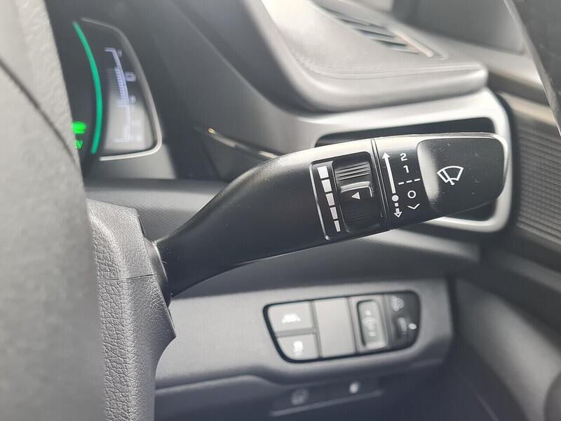 Hyundai h-GDi Premium Hatchback 1.6 Automatic Petrol Hybrid