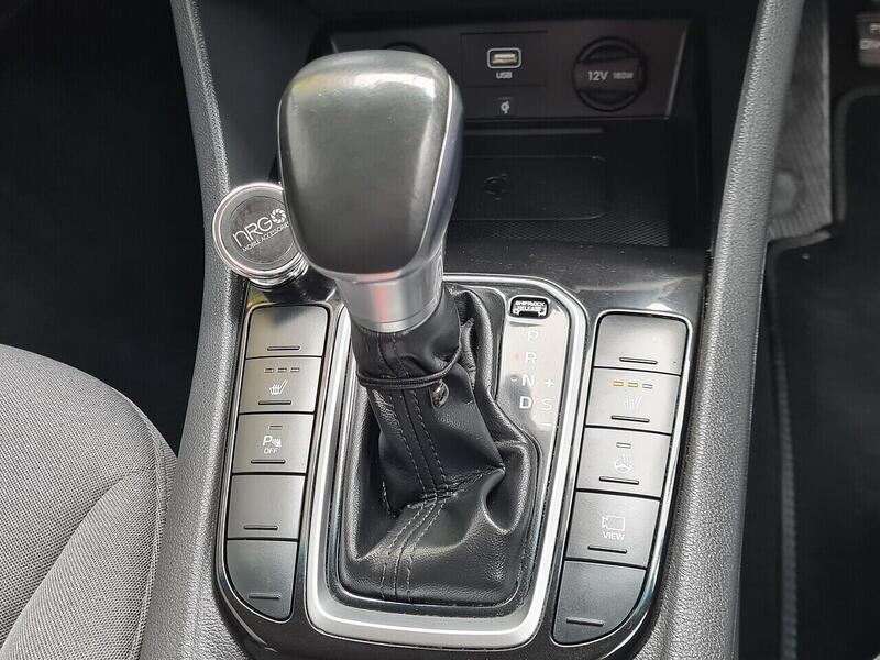 Hyundai h-GDi Premium Hatchback 1.6 Automatic Petrol Hybrid