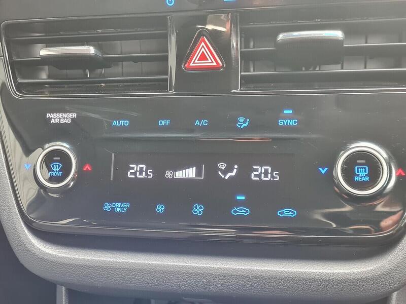 Hyundai h-GDi Premium Hatchback 1.6 Automatic Petrol Hybrid