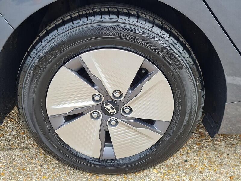 Hyundai h-GDi Premium Hatchback 1.6 Automatic Petrol Hybrid