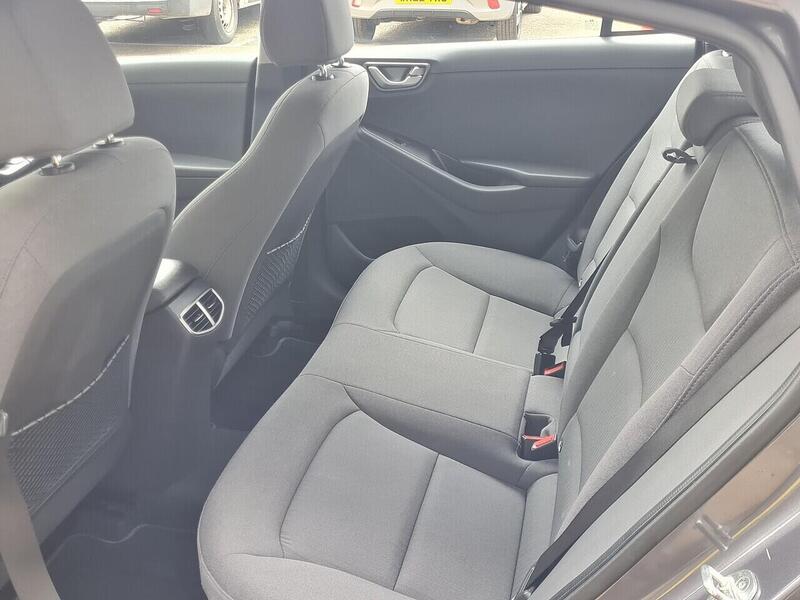 Hyundai h-GDi Premium Hatchback 1.6 Automatic Petrol Hybrid