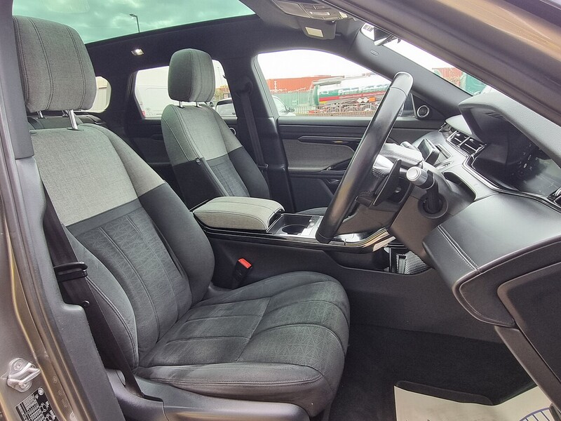 Land Rover D180 R-Dynamic HSE SUV 2.0 Automatic Diesel