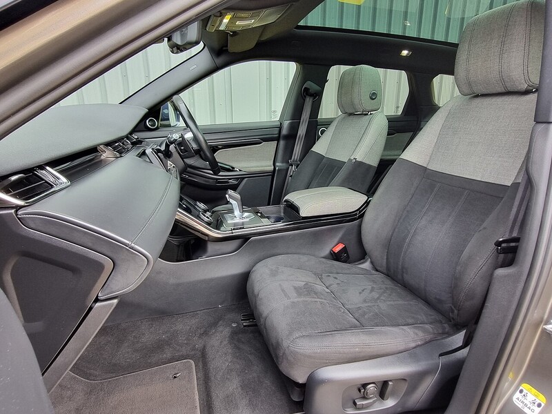 Land Rover D180 R-Dynamic HSE SUV 2.0 Automatic Diesel