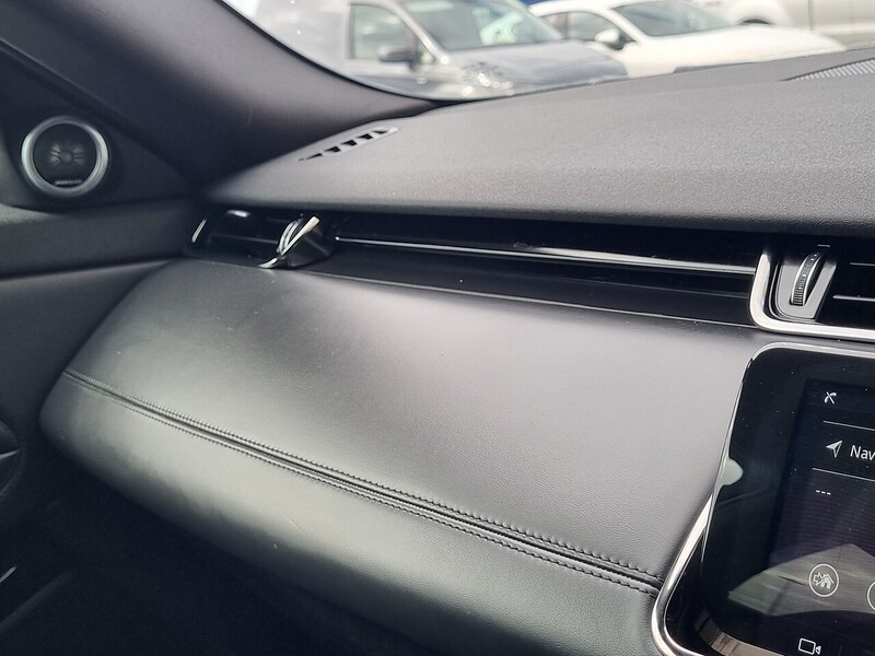 Land Rover D180 R-Dynamic HSE SUV 2.0 Automatic Diesel