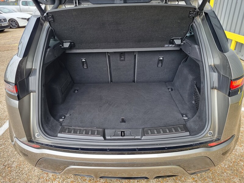 Land Rover D180 R-Dynamic HSE SUV 2.0 Automatic Diesel