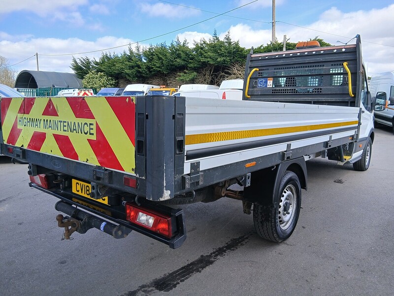 Ford 2.0 350 EcoBlue Chassis Cab 2dr Diesel Manual RWD L4 H1 Euro 6 (130 ps)