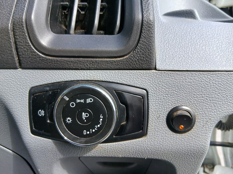 Ford 2.0 350 EcoBlue Chassis Cab 2dr Diesel Manual RWD L4 H1 Euro 6 (130 ps)