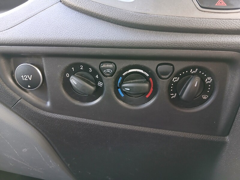 Ford 2.0 350 EcoBlue Chassis Cab 2dr Diesel Manual RWD L4 H1 Euro 6 (130 ps)