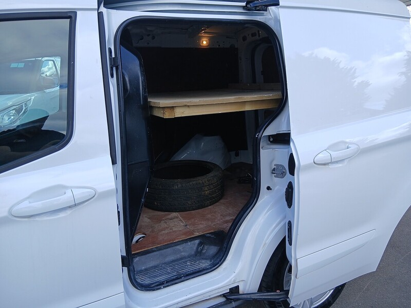 Ford 1.0 EcoBoost Limited Panel Van 5dr Petrol Manual L1 Euro 6 (100 ps)