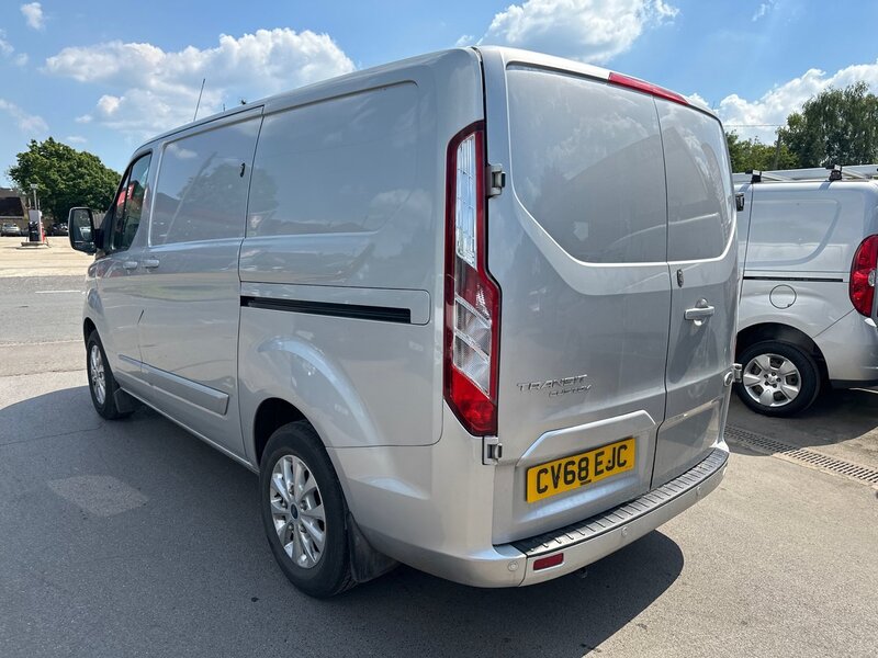 Ford 300S Limited L1h1 P/V Ecoblue 2.0 5dr Panel Van Manual Diesel