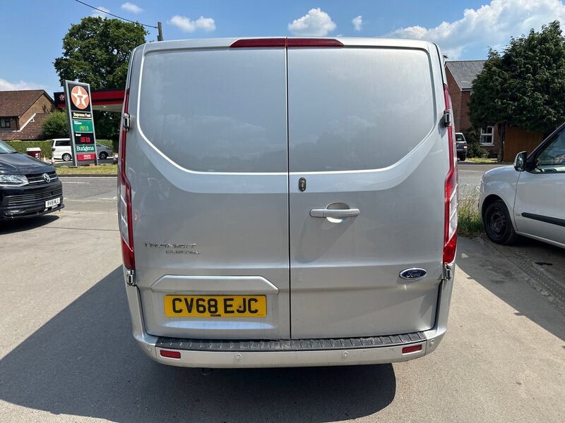 Ford 300S Limited L1h1 P/V Ecoblue 2.0 5dr Panel Van Manual Diesel