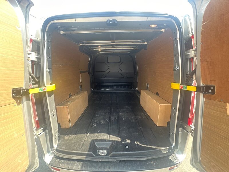 Ford 300S Limited L1h1 P/V Ecoblue 2.0 5dr Panel Van Manual Diesel