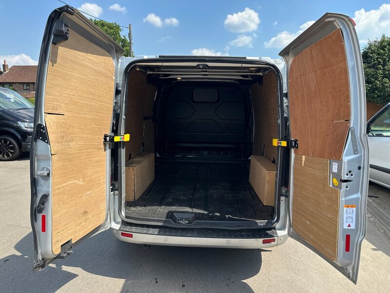 Ford 300S Limited L1h1 P/V Ecoblue 2.0 5dr Panel Van Manual Diesel