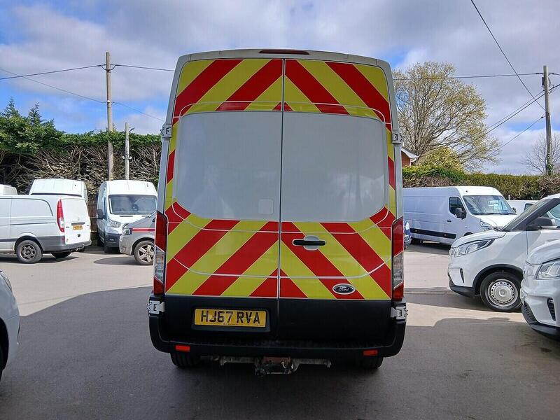 Ford 2.0 350 EcoBlue Panel Van 5dr Diesel Manual RWD L3 H3 Euro 6 (130 ps)