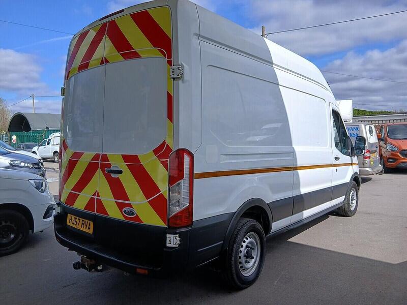 Ford 2.0 350 EcoBlue Panel Van 5dr Diesel Manual RWD L3 H3 Euro 6 (130 ps)