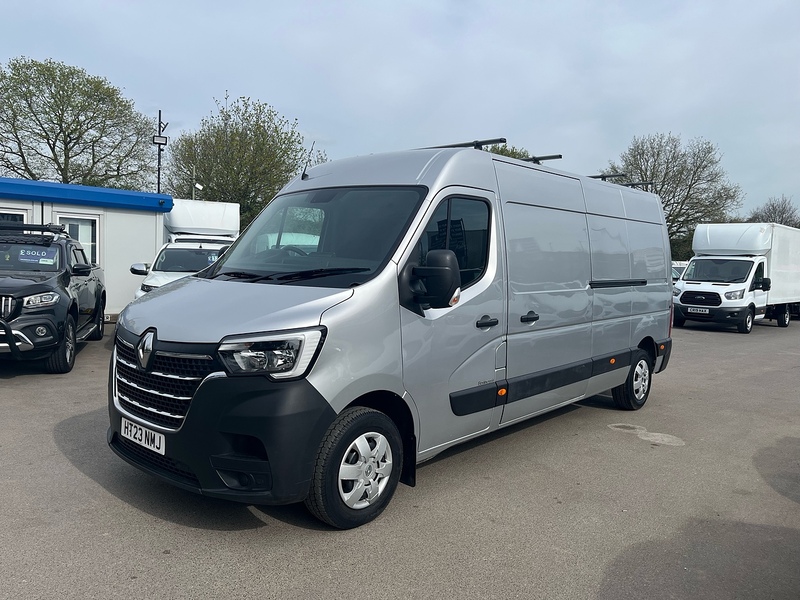 Renault 2.3 dCi 35 Business+ Panel Van 4dr Diesel Manual FWD LWB Medium Roof Euro 6 (135 ps)
