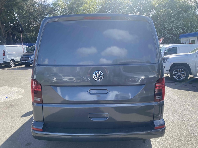 Volkswagen 2.0 TDI T30 Highline Panel Van 5dr Diesel DSG FWD SWB Euro 6 (s/s) (150 ps)