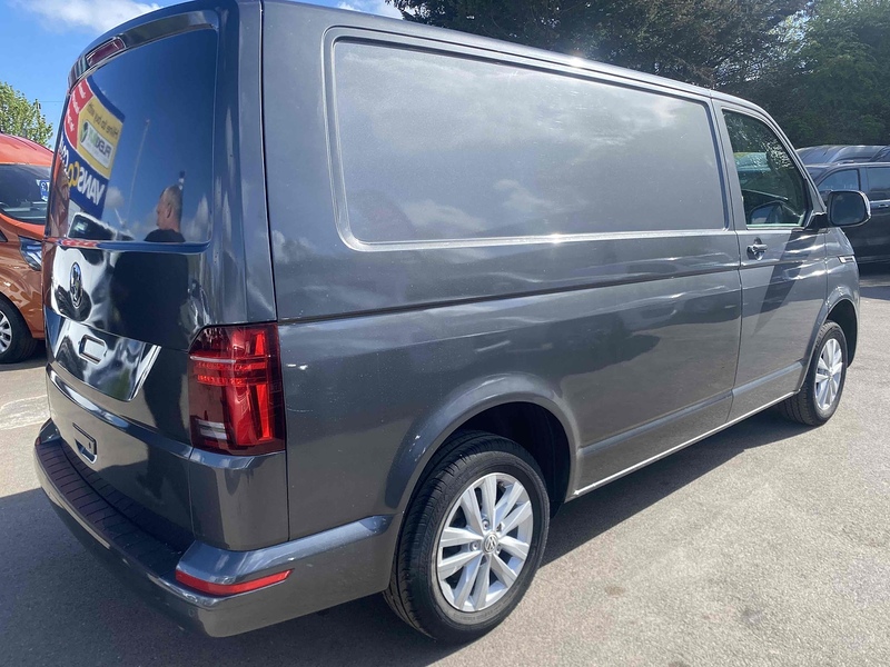 Volkswagen 2.0 TDI T30 Highline Panel Van 5dr Diesel DSG FWD SWB Euro 6 (s/s) (150 ps)