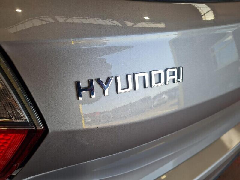 Hyundai 1.2 Premium Hatchback 5dr Petrol Manual Euro 6 (s/s) (84 ps)