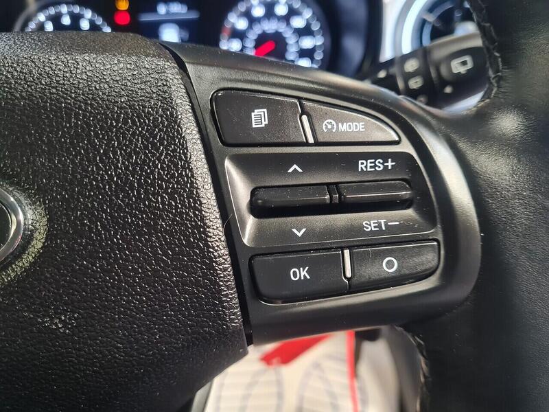 Hyundai 1.2 Premium Hatchback 5dr Petrol Manual Euro 6 (s/s) (84 ps)