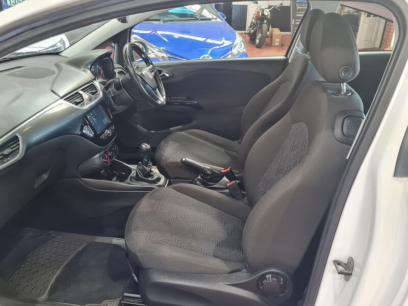 Vauxhall 1.4i ecoTEC Energy Hatchback 3dr Petrol Manual Euro 6 (a/c) (75 ps)
