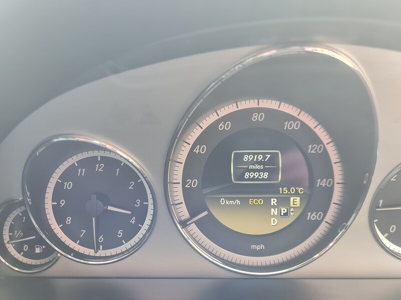Mercedes-Benz 2.1 E220 CDI BlueEfficiency Executive SE Saloon 4dr Diesel G-Tronic+ Euro 5 (s/s) (170 ps)