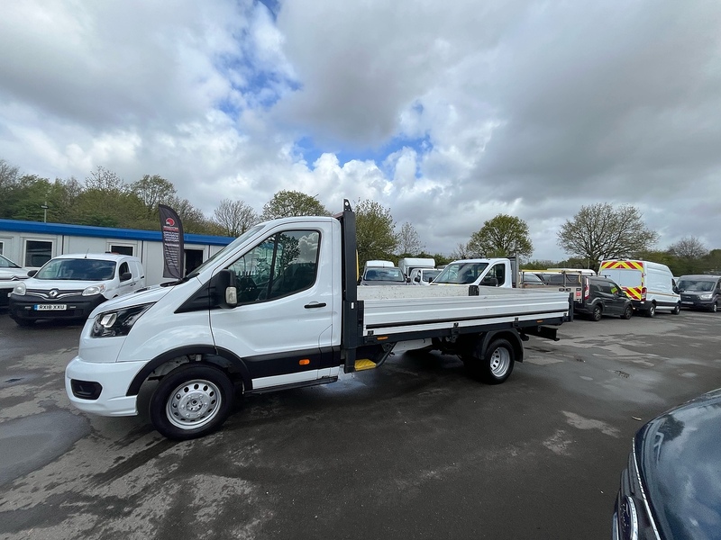 Ford 2.0 350 EcoBlue Leader Chassis Cab 2dr Diesel Manual RWD L4 Euro 6 (s/s) (130 ps)