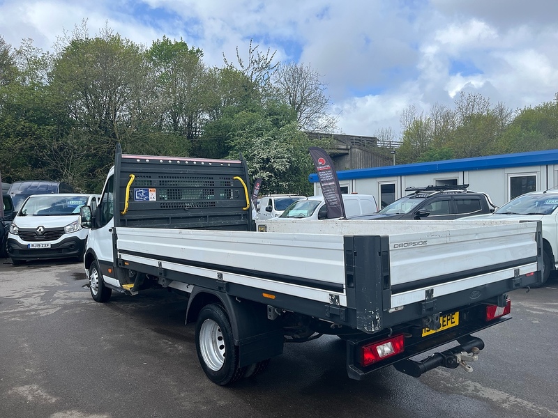 Ford 2.0 350 EcoBlue Leader Chassis Cab 2dr Diesel Manual RWD L4 Euro 6 (s/s) (130 ps)