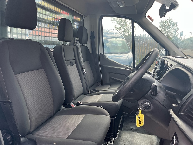 Ford 2.0 350 EcoBlue Leader Chassis Cab 2dr Diesel Manual RWD L4 Euro 6 (s/s) (130 ps)
