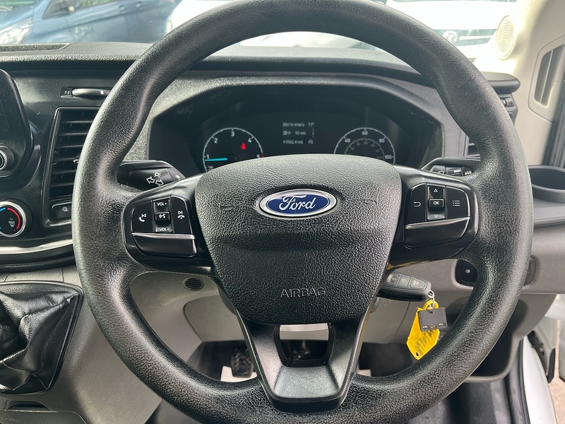 Ford 2.0 350 EcoBlue Leader Chassis Cab 2dr Diesel Manual RWD L4 Euro 6 (s/s) (130 ps)