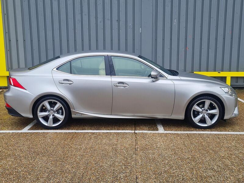 Lexus 300h Premier Saloon 2.5 Automatic Petrol Hybrid