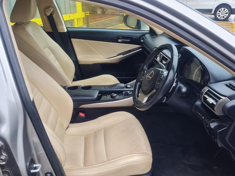 Lexus 300h Premier Saloon 2.5 Automatic Petrol Hybrid