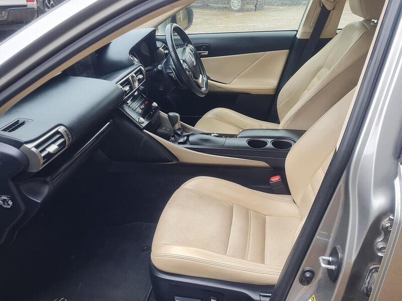 Lexus 300h Premier Saloon 2.5 Automatic Petrol Hybrid