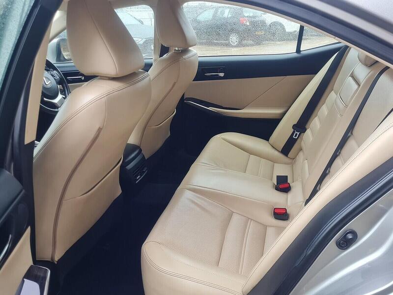 Lexus 300h Premier Saloon 2.5 Automatic Petrol Hybrid