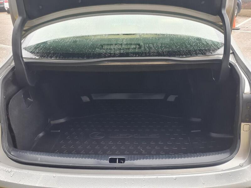 Lexus 300h Premier Saloon 2.5 Automatic Petrol Hybrid
