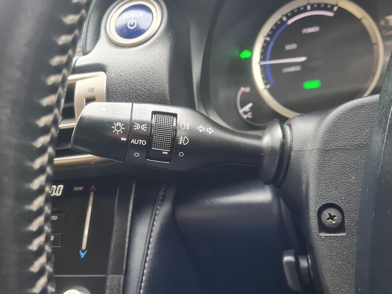 Lexus 300h Premier Saloon 2.5 Automatic Petrol Hybrid