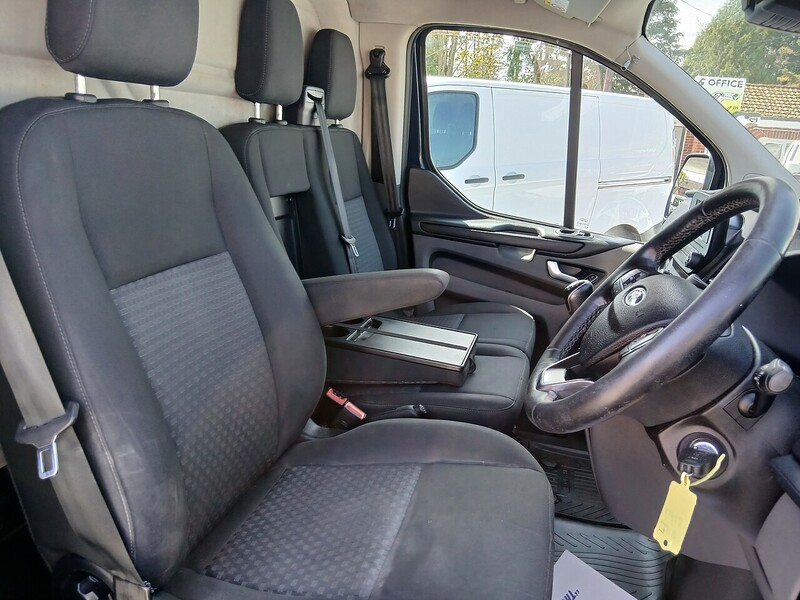 Ford 2.0 320 EcoBlue Trend Panel Van 5dr Diesel Manual L1 H1 Euro 6 (130 ps)