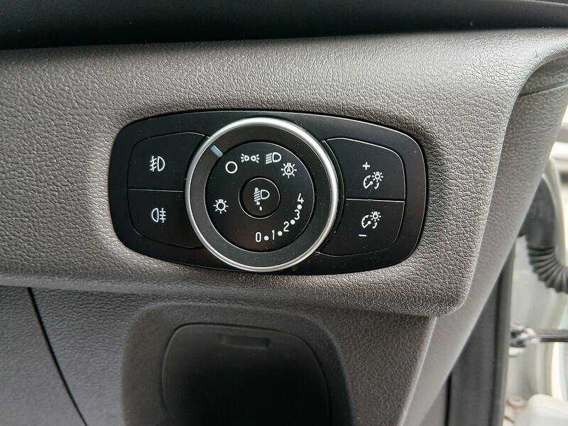 Ford 2.0 300 EcoBlue Limited Panel Van 5dr Diesel Manual L2 H1 Euro 6 (130 ps)