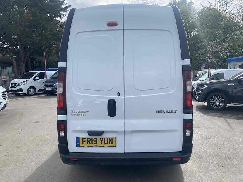 Renault 1.6 dCi ENERGY 29 Business+ Panel Van 5dr Diesel Manual LWB High Roof Euro 6 (s/s) (125 ps)
