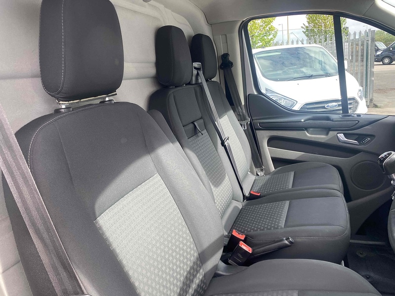 Ford 2.0 340 EcoBlue Trend Panel Van 5dr Diesel Manual L2 H1 Euro 6 (170 ps)