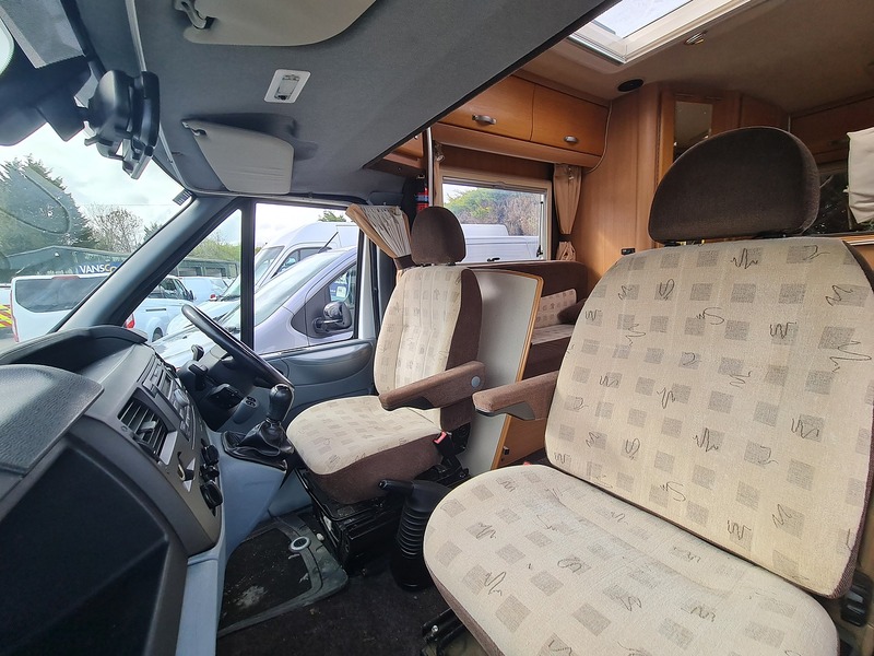 Ford 2.4 TDCi 300 Duratorq Dropside 2dr Diesel Manual RWD L1 (98 bhp)