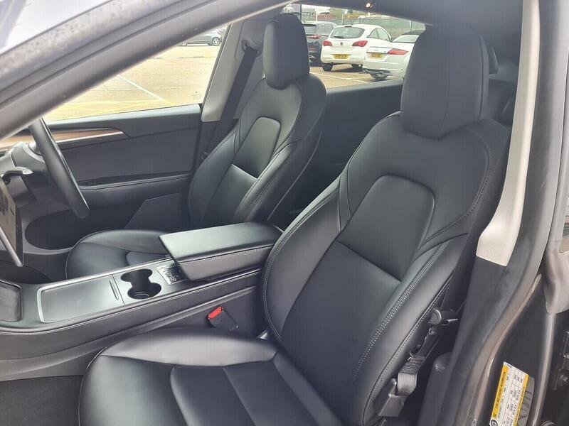 Tesla Long Range SUV 0.0 Automatic Electric