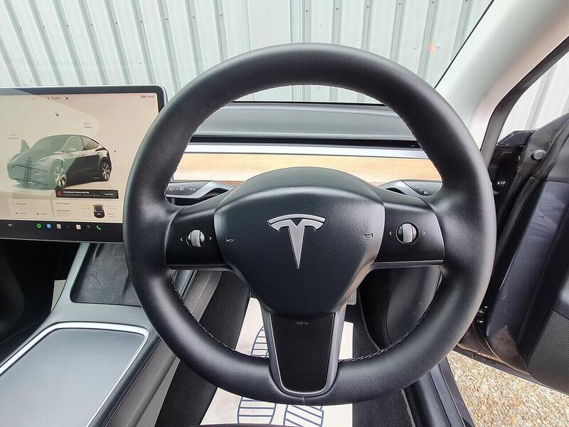 Tesla Long Range SUV 0.0 Automatic Electric
