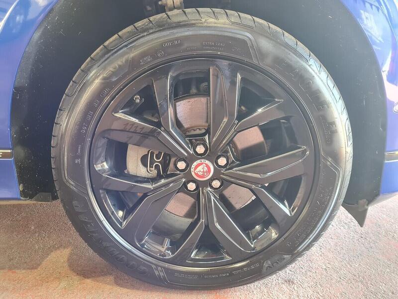Jaguar 400 SE SUV 0.0 Automatic Electric