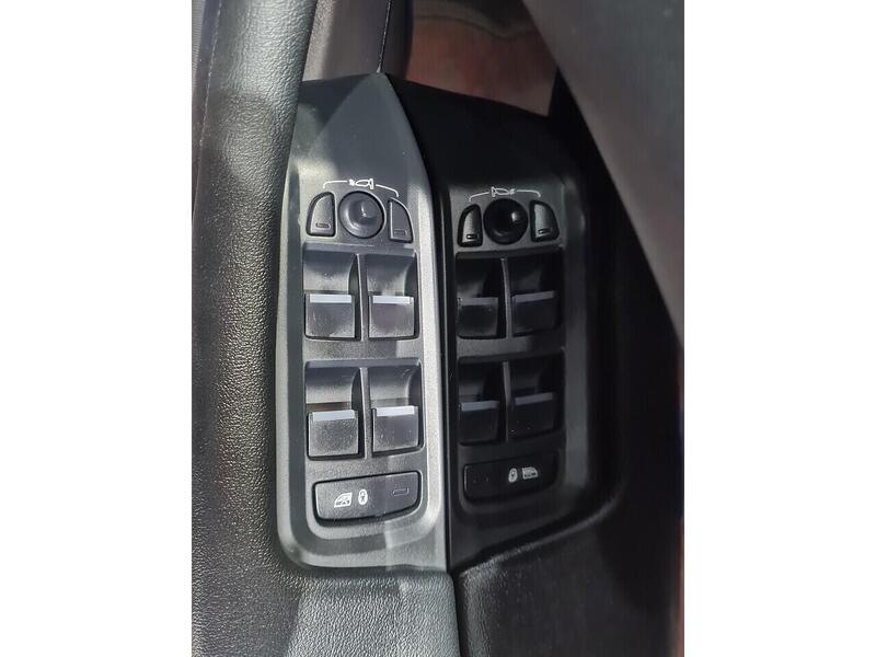 Jaguar 400 SE SUV 0.0 Automatic Electric